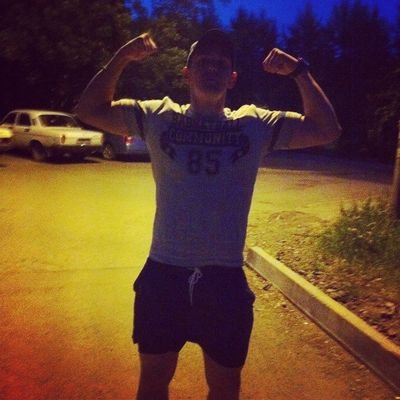 На своей улице и пес дерётся, как лев Mike Teson (c)