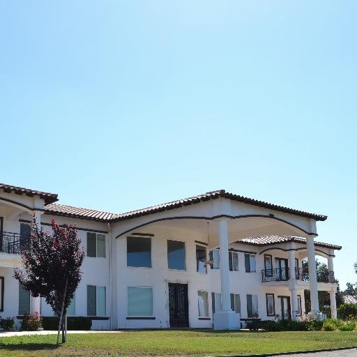 QSTemecula's profile picture. Que Syrah is a stylish, boutique wine country retreat destination in Temecula, California. Available for vacation rental for 20-24 or individual room stays.