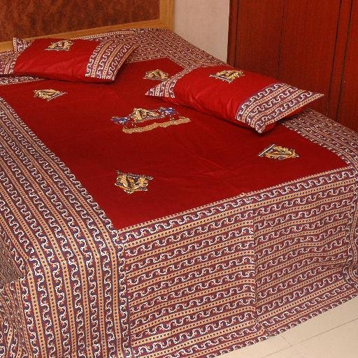 We our providing best quality of quilts to our customers