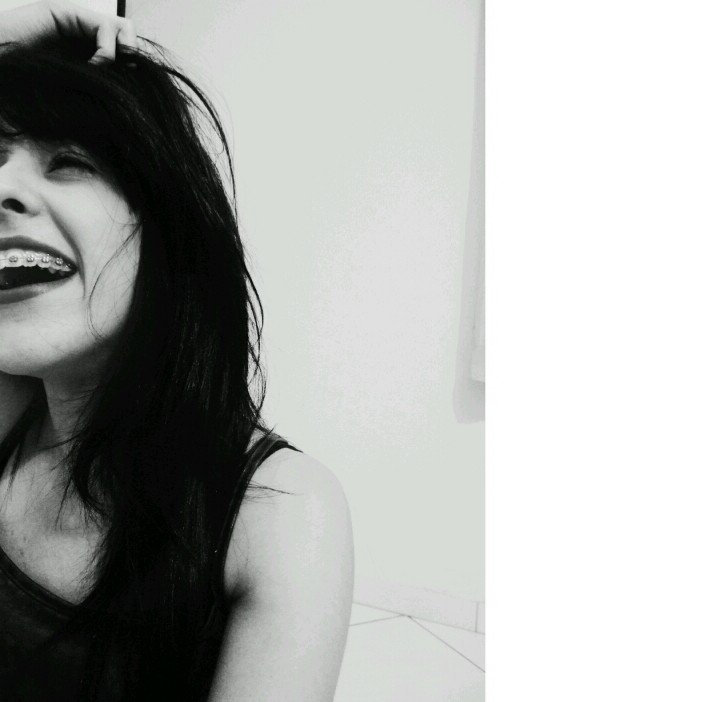Instagram: _samss  Tumblr: http://t.co/uHghePMPaK