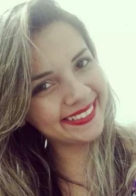 Sou como você me vê. Posso ser leve como uma brisa ou forte como uma ventania, Depende de quando e como você me vê passar.