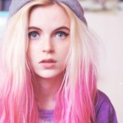 This is a free follow for u. Pls follow me on @SivaIThink_ i follow back ilysm -hearts emoji-