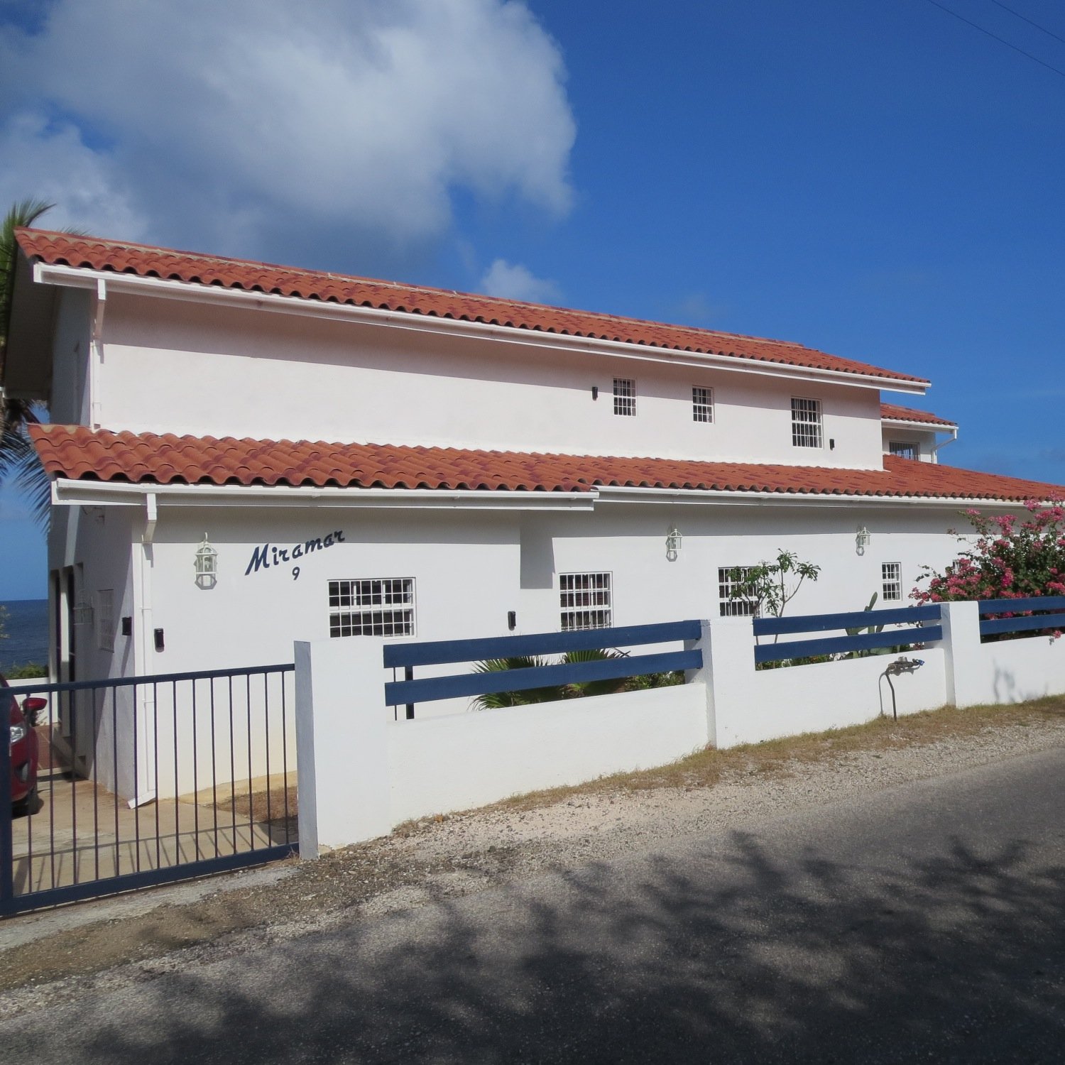 Miramar is a holiday home located on the most coveted bay on the Caribbean island of #Curacao #Westpunt http://t.co/kLozMhxOJK