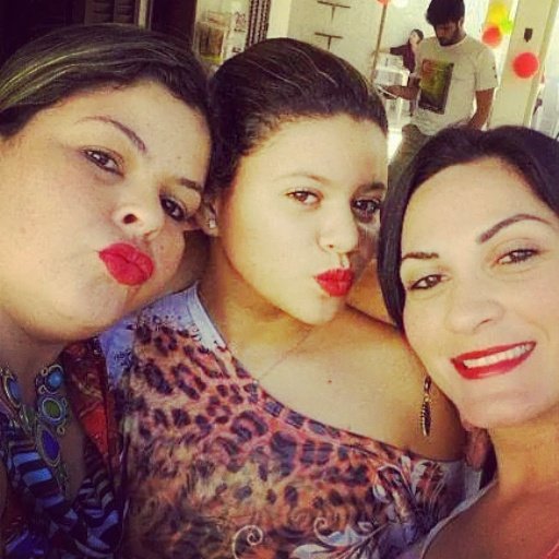 se eu pudece roubar as estrelas roubaria se eu pudece juntar a areia do oceano se eu pudece colirir o ceu eu te diria o quanto eu te amo