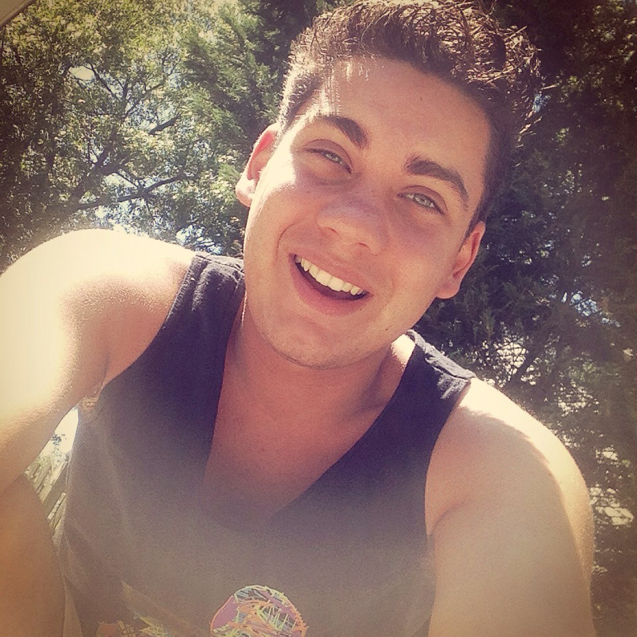 Yeah... Im Tyler. Dont waste your time reading this.. Tweet at me. That is all.