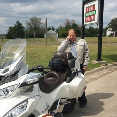 Bunches63's profile picture. Living life!