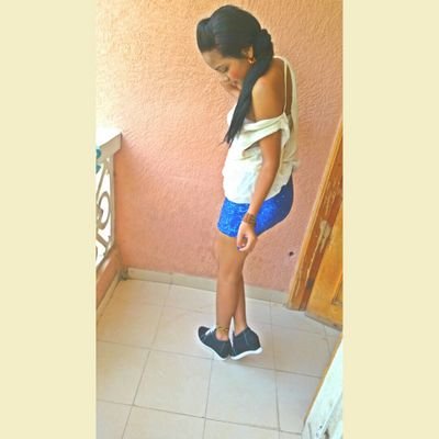 riithamoreno's profile picture. Seguidora #1 Del Cantante Que Deja Su Alma En La Tarima SILVESTRE DANDONG'3 @SilvestreFDC; Sencilla & Humilde .. Mi PING 2A9AF674 ♥Instragram:RIITHAMORENO ♥