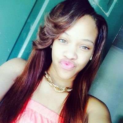 Yellow Girl w/ The Pretty Eyes ✨