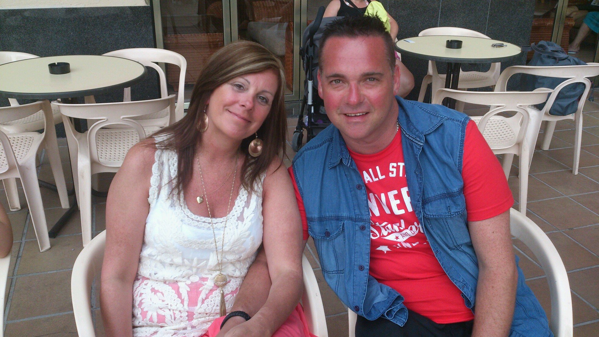 Vice chairman Pinxton FC Massive Leeds United fan. Big family man & loves life to the full 💙💛
