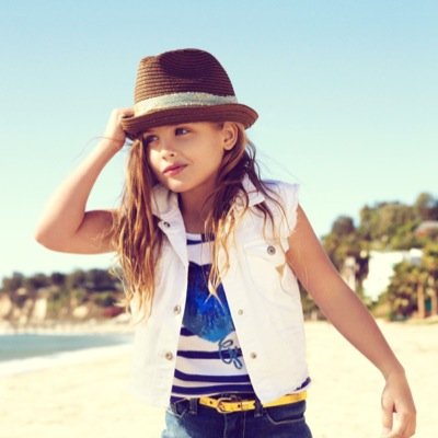 My names elizabeth,but you can call me beth...|RP|Vampire|4 years old|