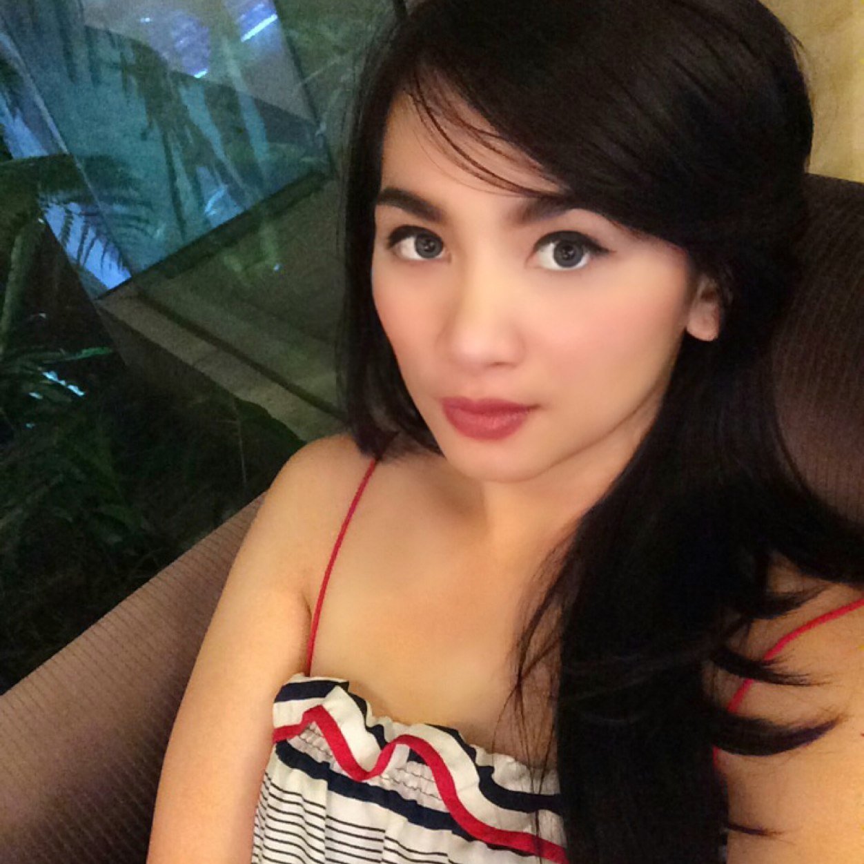 vandadee's profile picture. 