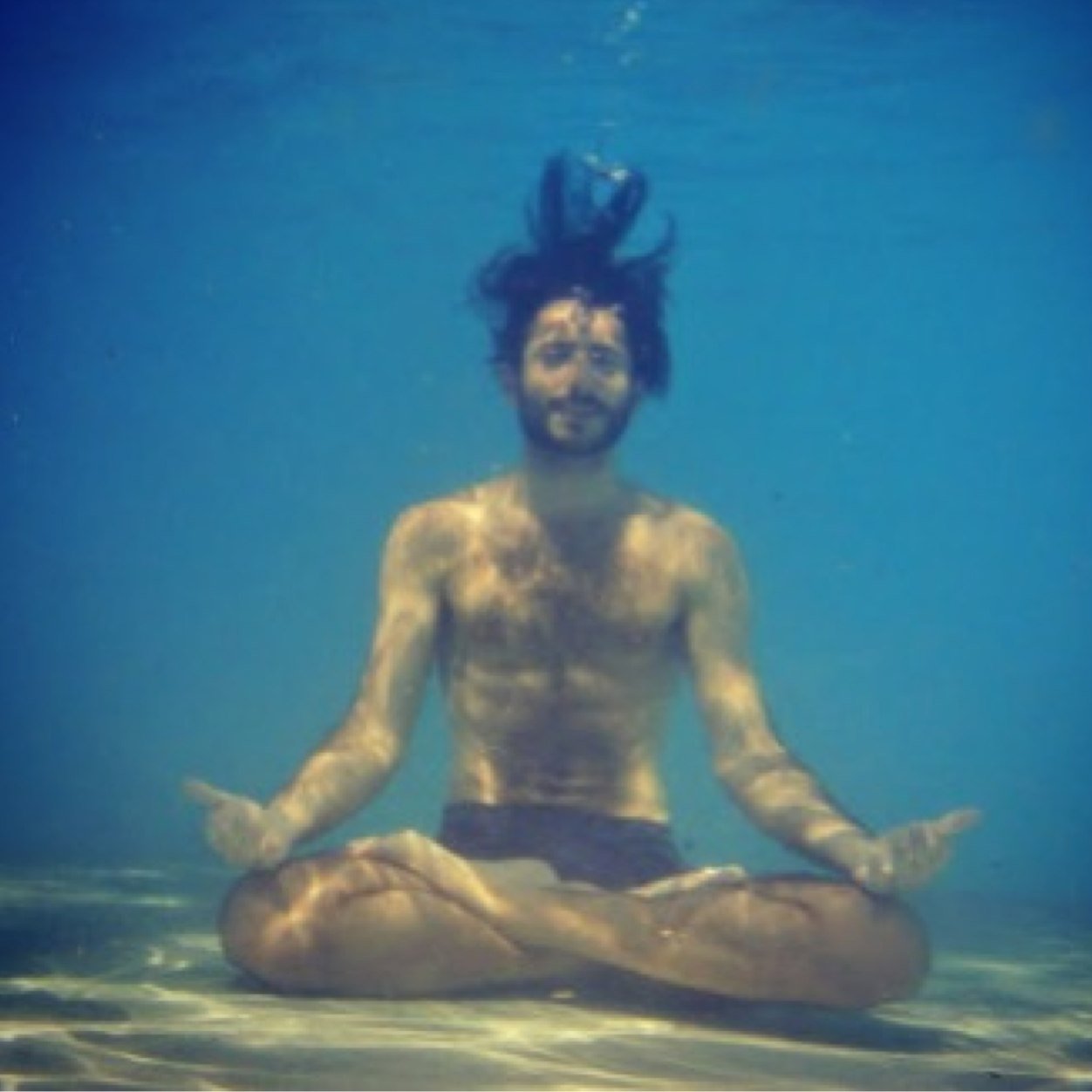 World traveling vagrant, yogi, bartender, 'tech guy'