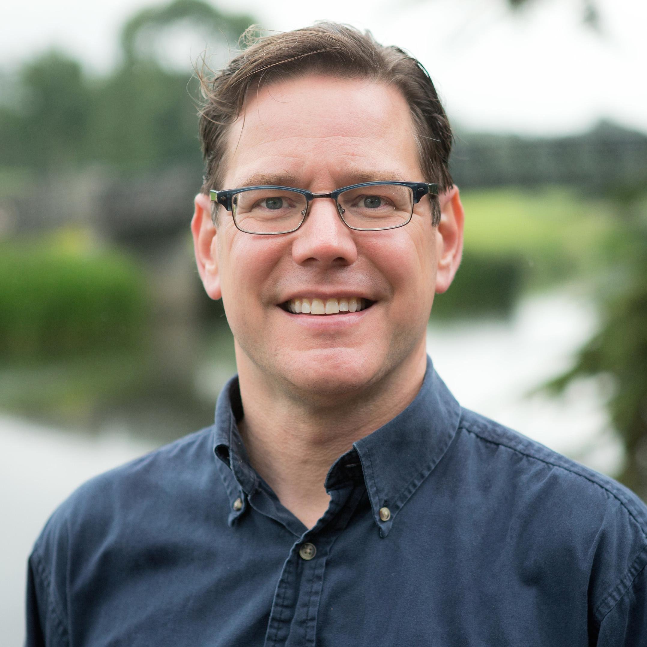 Marketing pro, entrepreneur, mentor, competitive swimmer. Finding clever ways to connect people and business thru technology.