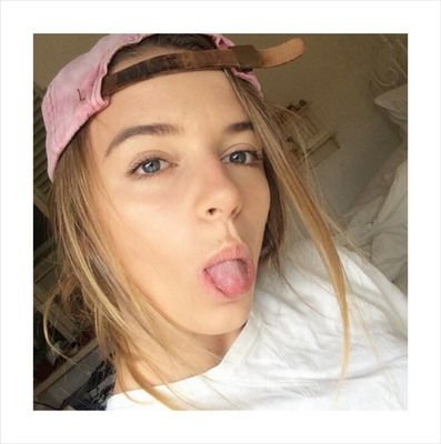 Hi, I'm acacia!