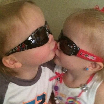 12pearls's profile picture. 