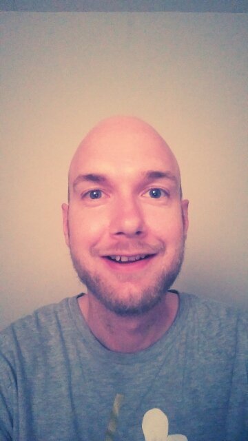 Kan godt lide det der fodbold, især Viborg FF. Har dog også andre interesser, for eksempel.. øh..