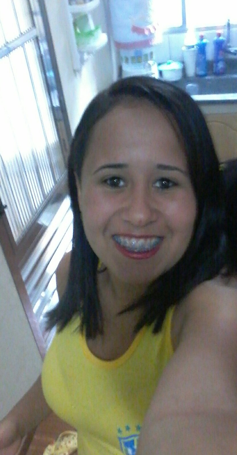 #‎Mesmo sendo forte o bastante, sempre vai ter uma fraqueza que te faça chorar #