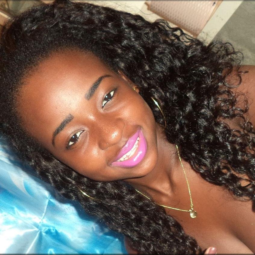 Amo quem me Ama Foda-se quem me ódeia ;) :*