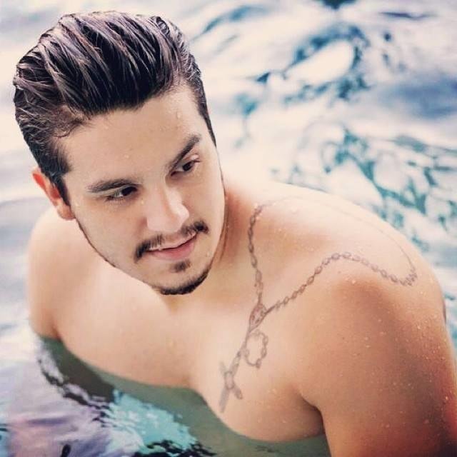 Eu ñ sei de onde vem essa força qui me leva pra vc eu só sei me faz bem !
         Luan Santana;*          Fc de: Amanda Maltez