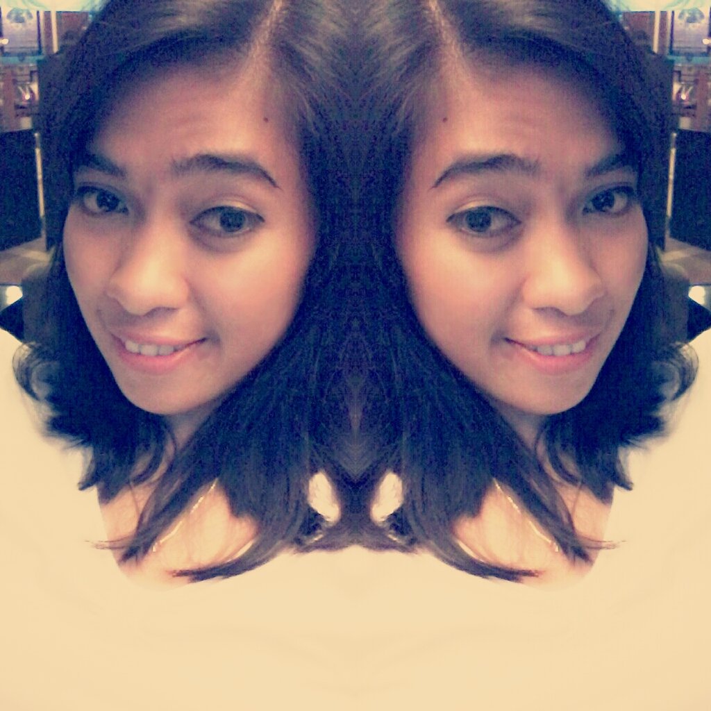 aw_auliaa's profile picture. my name aulia
 I am a woman who always looks cheerful even though the diseased liver