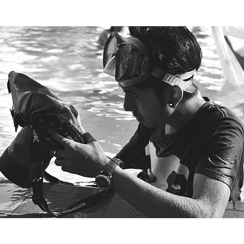 aboutdarma's profile picture. a portfolio of art photography and fashion