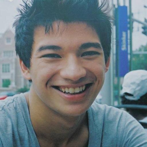 @Punditfact intern, UChicago student, sportswriting omnivore, and SSBM addict