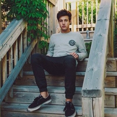 imuglyandiknow_'s profile picture. cameron dallas is my boyfriend, i love him so much. ❤️