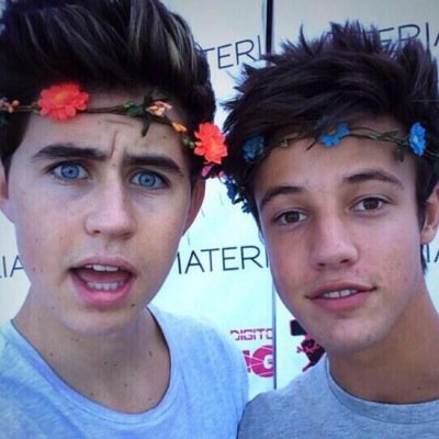 || I live in a world where @camerondallas doesnt know i exist || follow me backup too @dallasxxbaaae