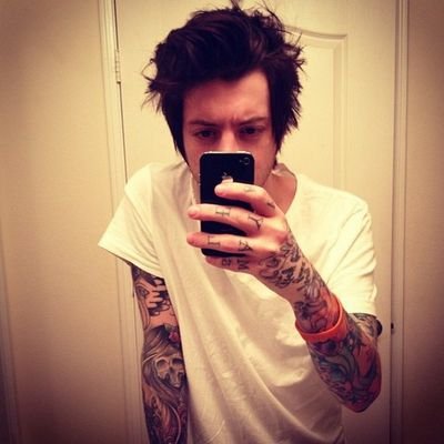 I'm your average slut, but just call me your master or daddy.
 °°@YcurPrcstitute's | Bisexual | 26 °°
RP/FL