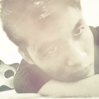 ferdydw's profile picture. Realistis And Idealis