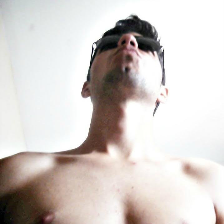 ocaval1's profile picture. vou,aprendo à viver,e num segundo perder o medo de ser quem eu sou