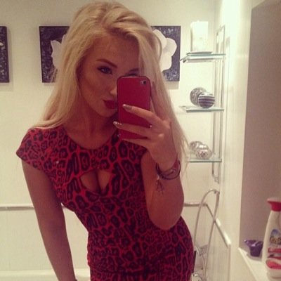 New to this shit... Just give me a follow.. Help a poor girl out ;)
I have instagram and facebook