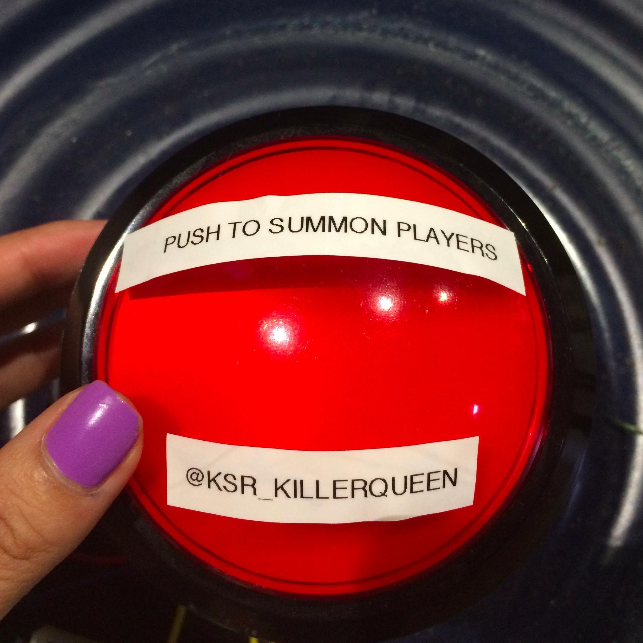 Ksr_killerqueen's profile picture. Push the button to summon players. Tweets starting with ALERT are robotweets. Game by @nmikros and @joshdebonis, button by @nicolehe.