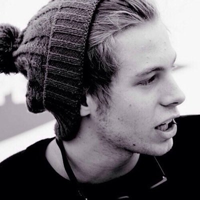 Perpetually stressed out by luke hemmings 0/5&0/4 ✹good vibes✹
