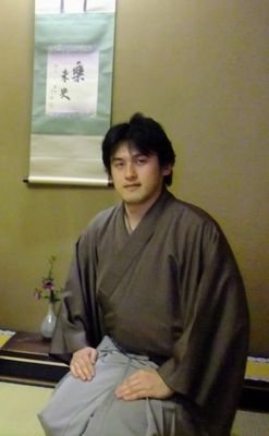 U1KURI's profile picture. ドローン×画像認識のCTO(also Chief TEA Officer)茶2009〜。旅、弓と雅楽。
#和菓子の日 (6/16)うまれ！
和菓子ソムリエ(2020〜)、CWO(W:wagashi)要りませんか？

美:機能美/美味(特に和菓子)/美術

コトの体系化を研究中。
言葉にならない想いまで届けたい。