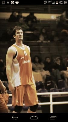 Amante de Dios, mi familia, Basket y Abogado, no soy mejor ni peor que tu....