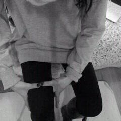 15 year old girl who wants to be loved | 0 days clean | secret account| dm me if you want to talk