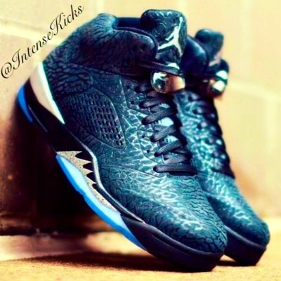 Bringing you the kicks you need on your feet. I do not own any of these pics. One Giveaway per week.