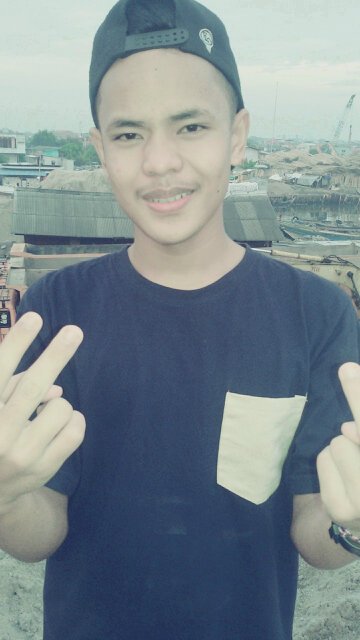 Rizk___y's profile picture. Just metion~