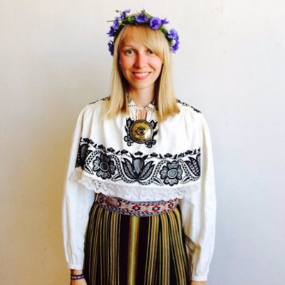 occupational therapist, yoga enthusiast, mindful soul, lover of nature and cats