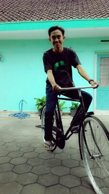 My Life My Adventure
Fakultas Ekonomi dan Bisnis, D3 Perpajakan, UNAIR
 Line : aping05 Pin : 7D41C3A1 Ig : indraaping Path : indra irianto