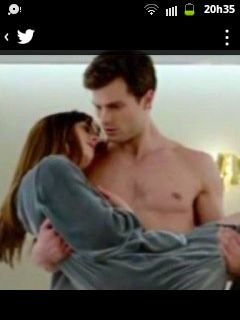 Apaixonada pelo fifty shades of Grey    amo muito vc Sr.Grey         Laters,baby!