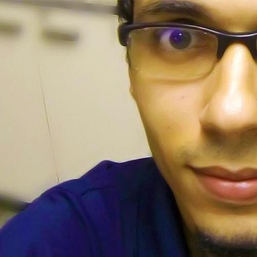 Bacharel em Comunicações em Mídias Digitais UFPB, Web Designer, Pós Produtor e Editor, Designer, Fotografo..