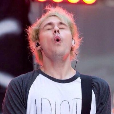 Send @acidic_ashton a screenshot of your vote for a dm to luke ashton calum and band account