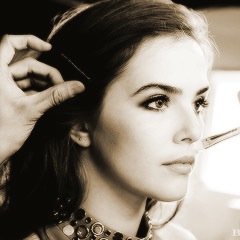A twitter dedicated to the beautiful and talented actress Zoey Deutch. Follow for the latest news, photos, and updates on everything Zoey. #awesomepossum