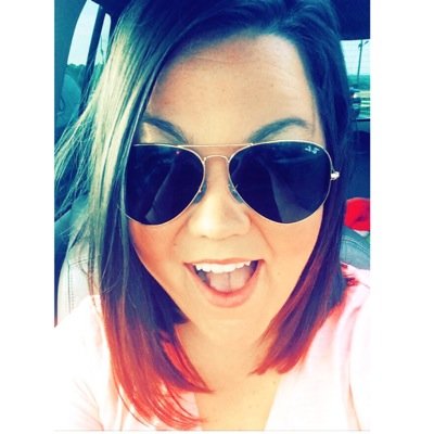 Claire_Bear7's profile picture. somewhere between psychotic and iconic | she/her