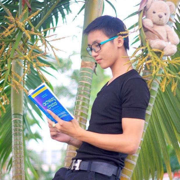 Nếu bạn muốn tìm một người thay đổi cuộc đời bạn, hãy nhìn vào gương.