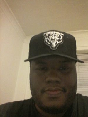 ltrouble82's profile picture. 