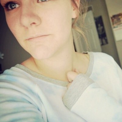 Just another small town girl. ♡