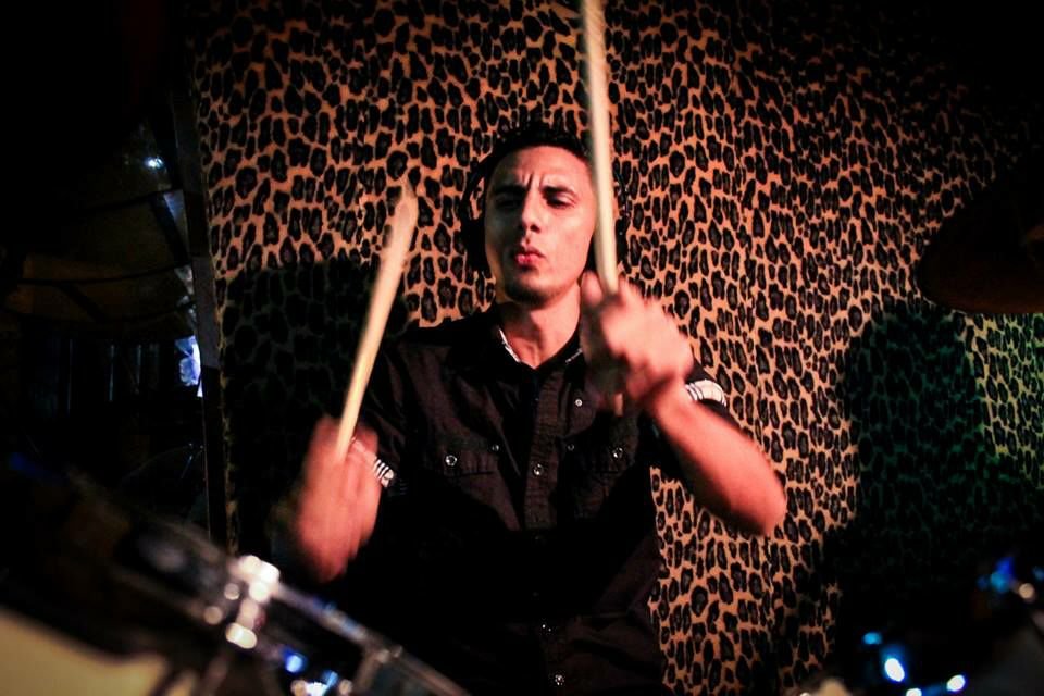 Amante a la musica,baterista de @camargobanda